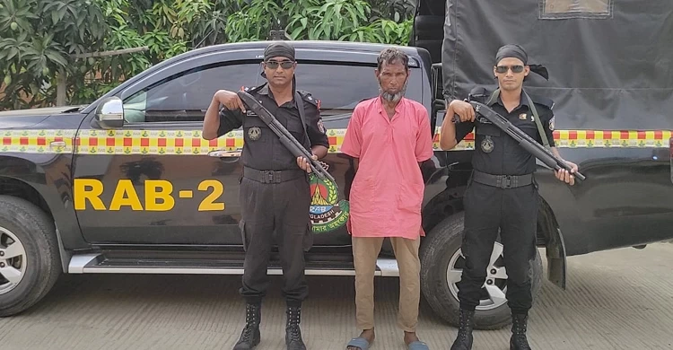মানবতাবিরোধী অপরাধ মামলার পলাতক আসামি গ্রেফতার