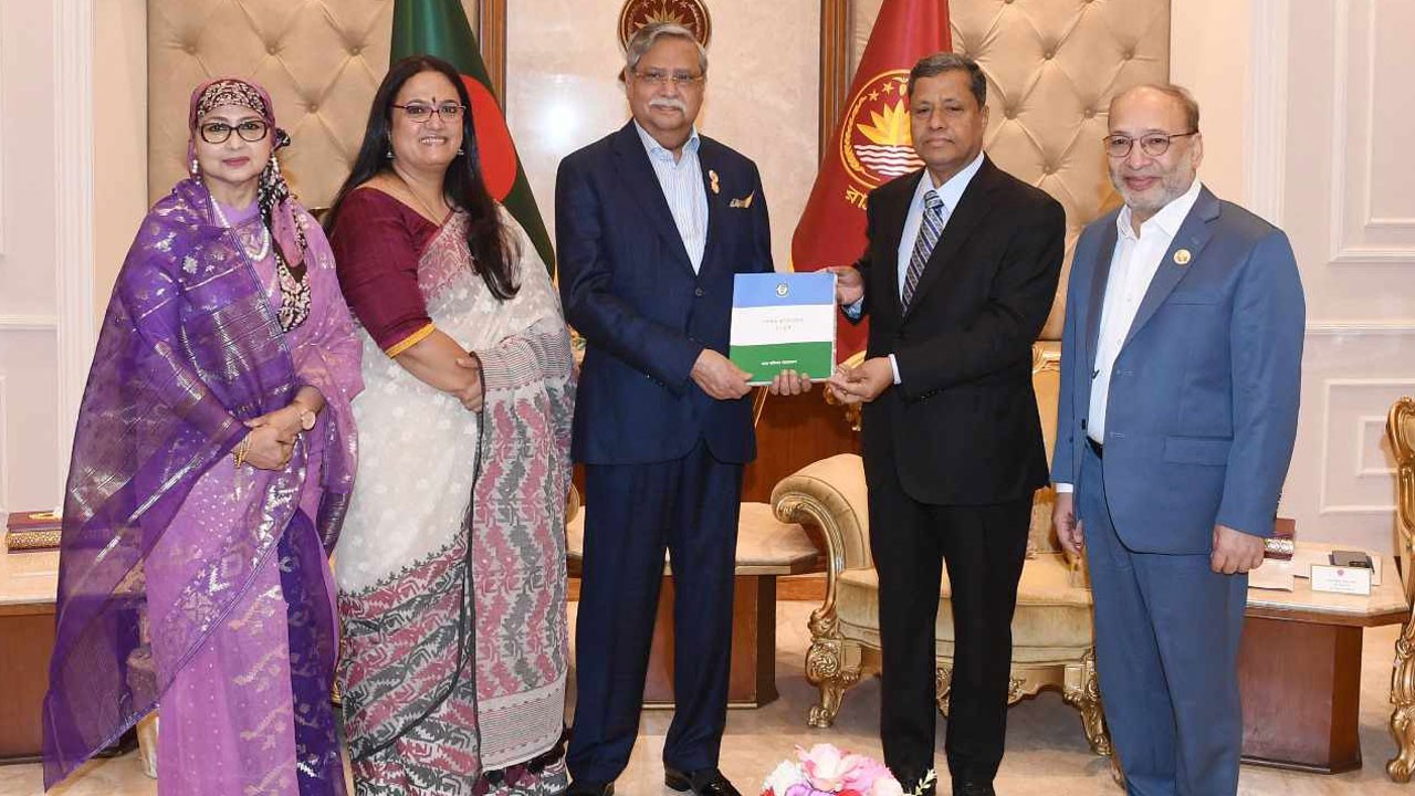 তথ্য প্রাপ্তিতে কেউ যেন হয়রানির শিকার না হয়