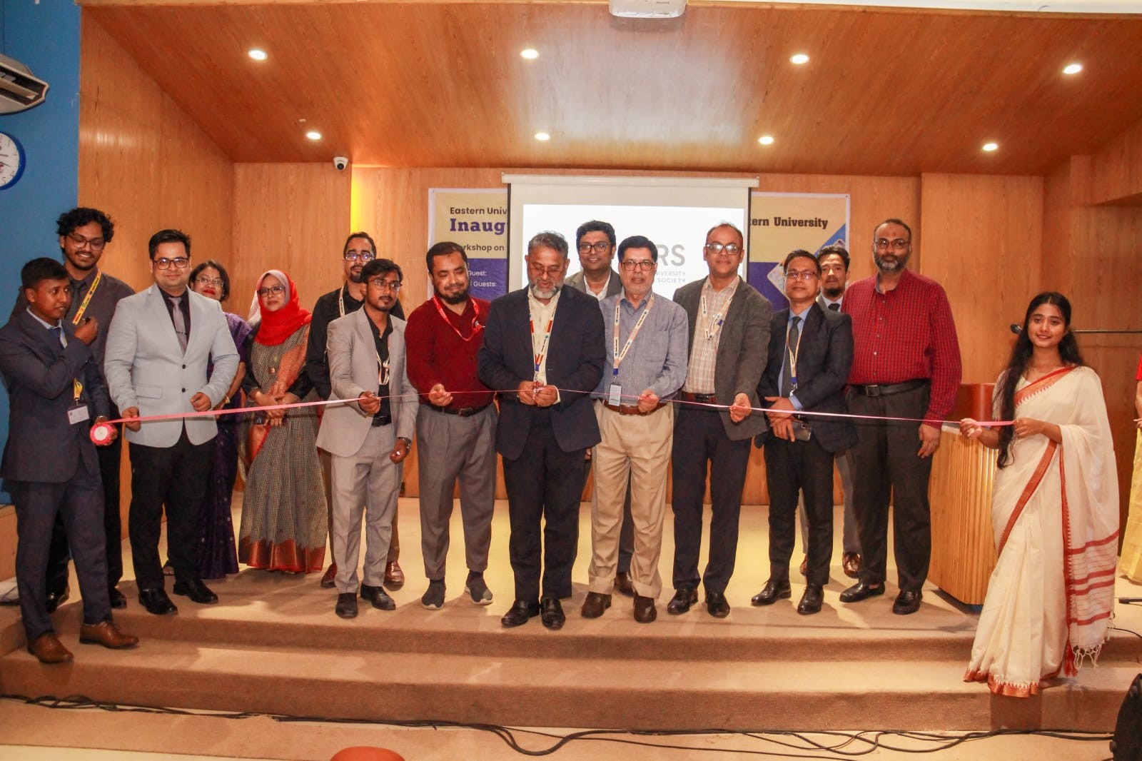 ইস্টার্ন ইউনিভার্সিটি রিসার্চ সোসাইটির আনুষ্ঠানিক যাত্রা শুরু