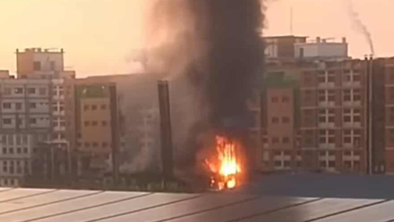 কাশিমপুরে পোশাক কারখানায় আগুন