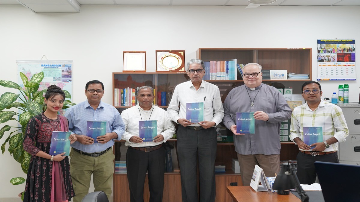 নটর ডেম বিশ্ববিদ্যালয়ে গবেষণাধর্মী ‘ক্রিটিক্যাল ইনসাইটস’-এর ৪র্থ সংখ্যা প্রকাশ