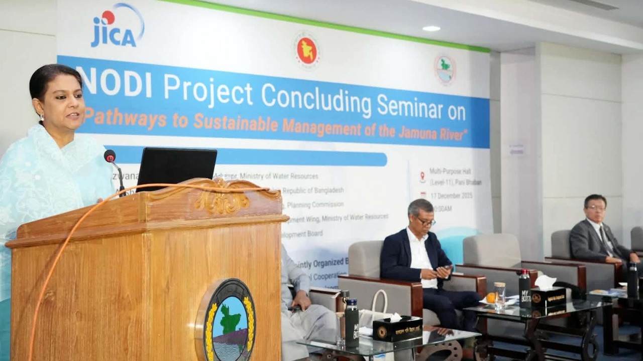 টেকসই নদী শাসন ও দীর্ঘমেয়াদী পরিকল্পনা নিতে হবে: পরিবেশ উপদেষ্টা