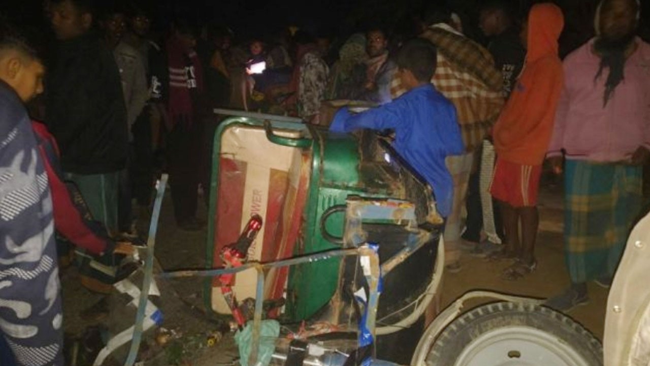 শেরপুরে ট্রাক–অটোরিকশা সংঘর্ষে নিহত ২