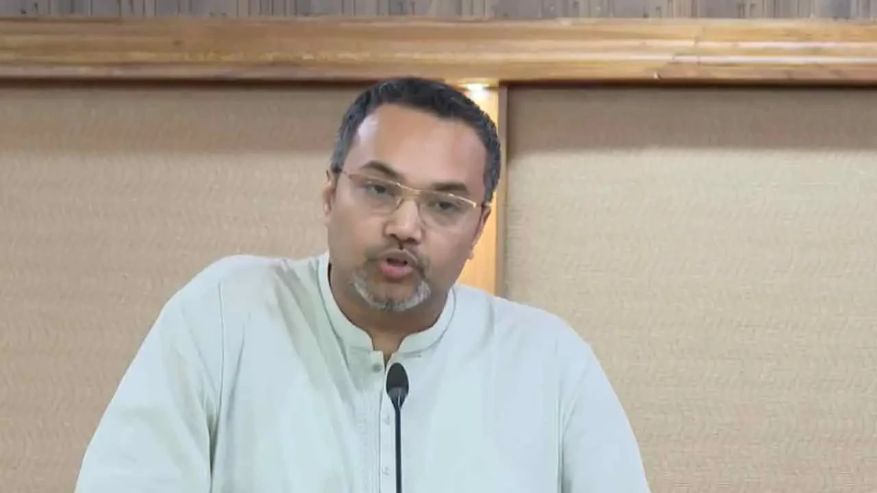 ১৬ ডিসেম্বরের মধ্যে উদ্বোধনের লক্ষ্যে থার্ড টার্মিনালের কাজ চলছে