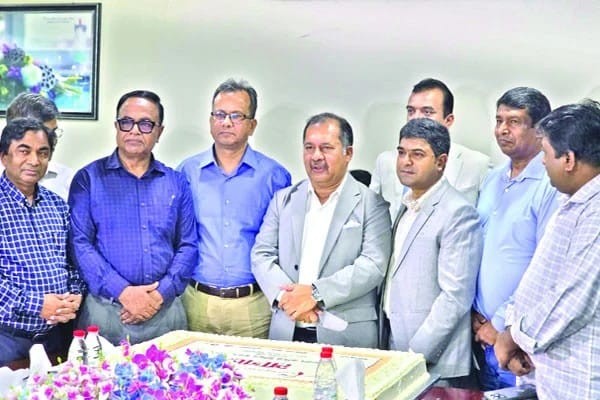 গণমাধ্যমকে টিকিয়ে রাখতে প্রয়োজন হলে রাষ্ট্রীয় ভর্তুকি দিতে হবে: তথ্যমন্ত্রী